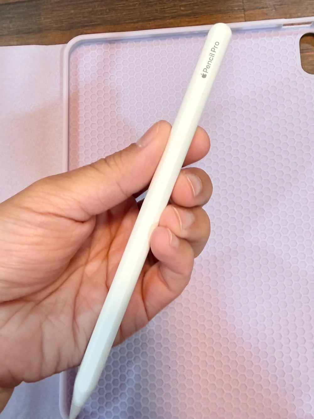 Apple iPad Pro - Silver with White Apple Pencil
